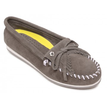 Minnetonka Kilty Plus Moccasin - Gray