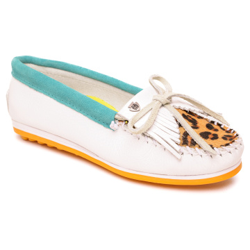 Ladies Minnetonka Moccasin