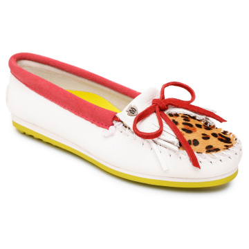 Ladies Minnetonka Moccasin