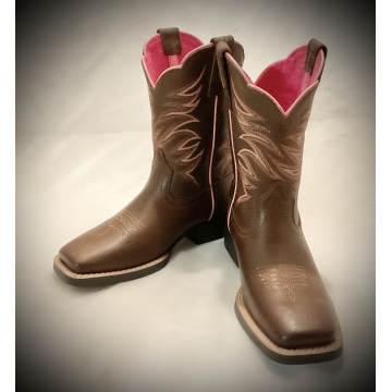 Ariat