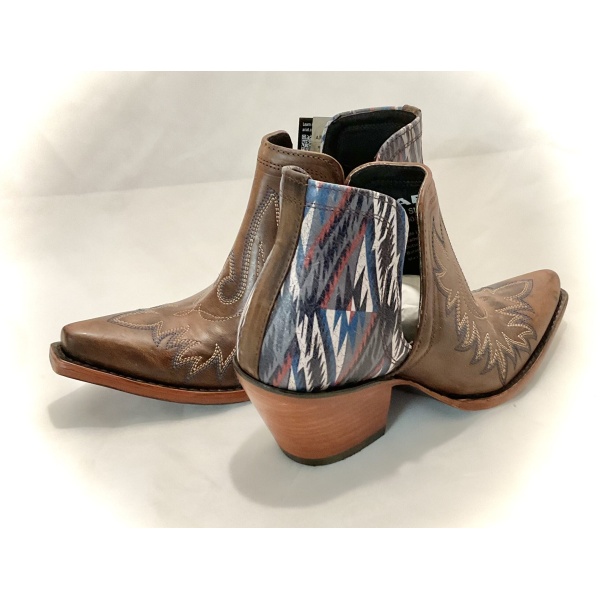 Ariat