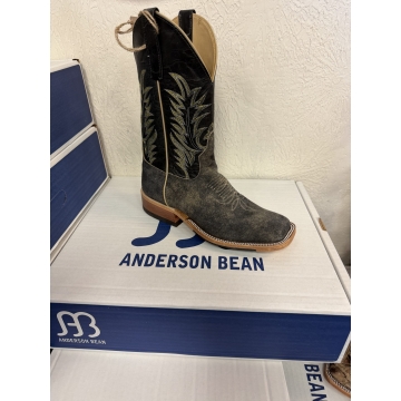 Feral Sow with Black Explosion